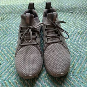 Women’s Pumas